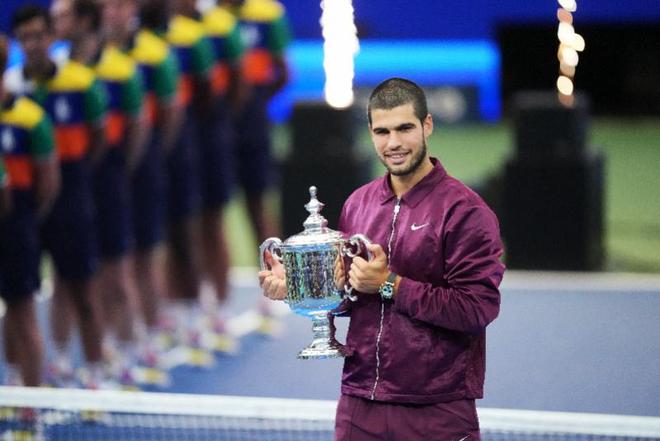 开云体育世界杯2026-拉沃尔杯力克美网，西西帕斯统治全场