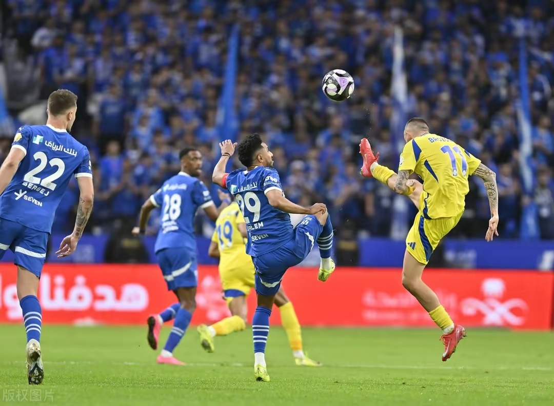 比利亚雷亚尔在主场力挽狂澜,取胜 比利亚雷亚尔在主场力挽狂澜,取胜