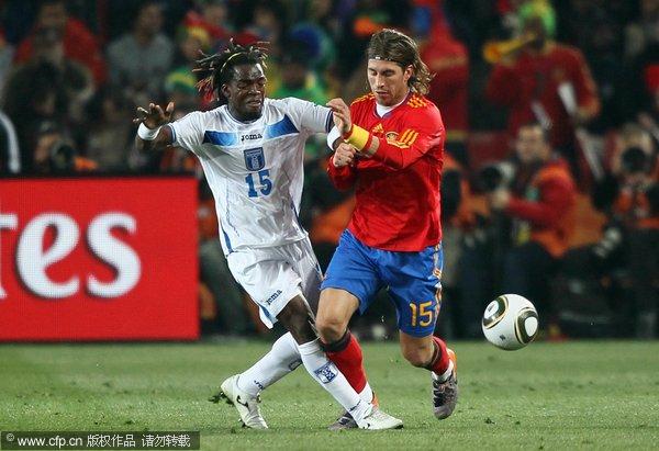 巴黎横扫瑞士，皮克统治全场